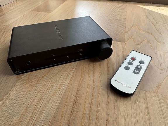 NuForce Dia DAC-vahvistin