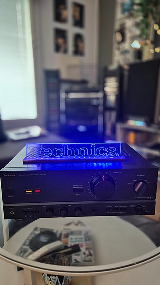 Technics SU V660 stereovahvistin musta