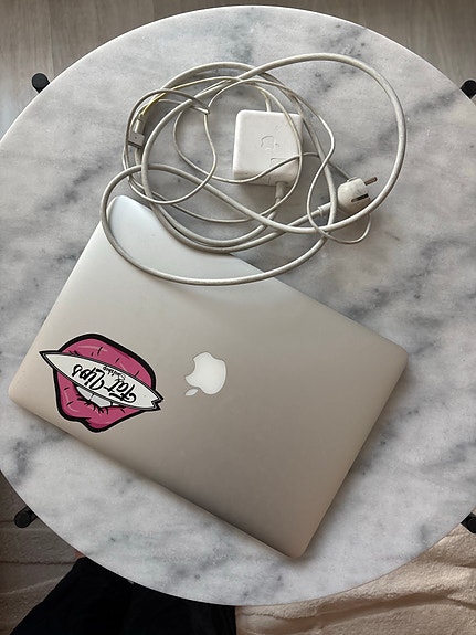 Apple MacBook kannettava tietokone 13" hopea