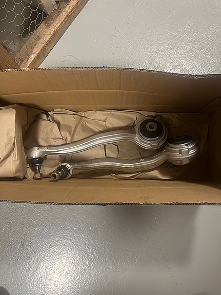 Mercedes-Benz W204 etummaiset alatukivarret