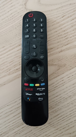 Lg - kaukosäädin ja jalusta