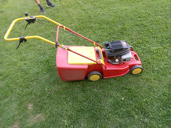 Honda  ruohonleikkuri  toimii moitteettomasti