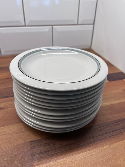 Arabia Sininen raita ruokalautaset