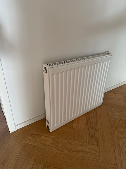 Purmo Compact C11 500 x 600 + seinäkiinnikkeet