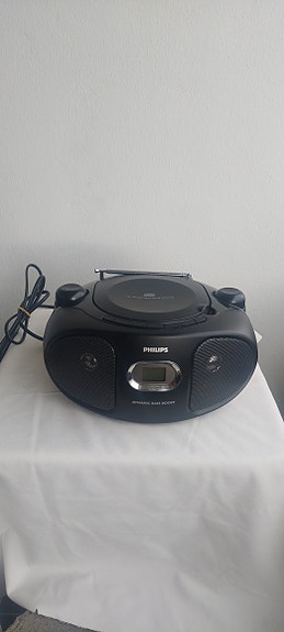 Philips AZ105C/12 CD-soitin  ja radio musta