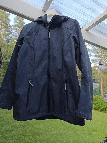 Uusi Icepeakin softshell takki, koko 44
