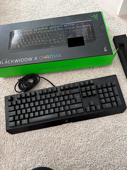 Razer BlackWidow X Chroma pelinäppäimistö