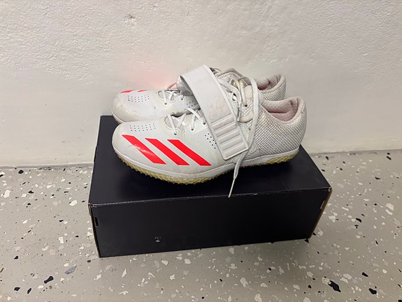 Adidas korkeushyppy piikkarit koko 42 2/3
