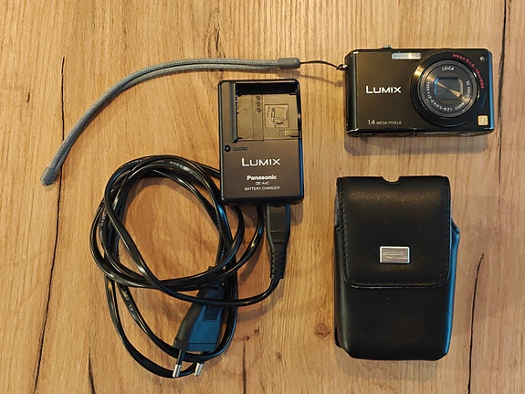 Panasonic Lumix DMC-FX150 digikamera