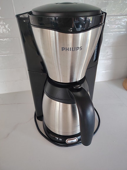 Philips kahvinkeitin termoskannulla