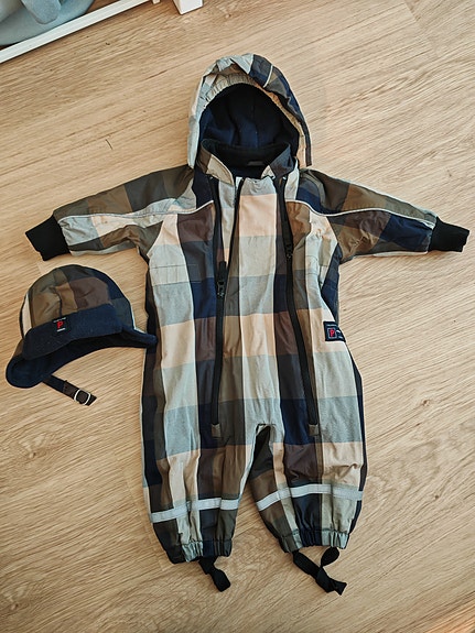 Polarn o. Pyret toppahaalari 68cm ja hattu