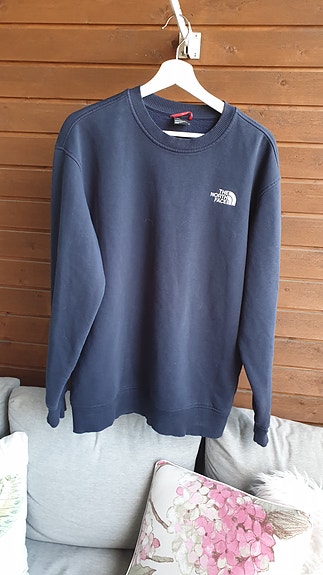 The North Face pusero