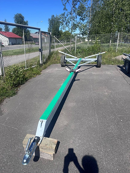 Traktorivetoinen traileri