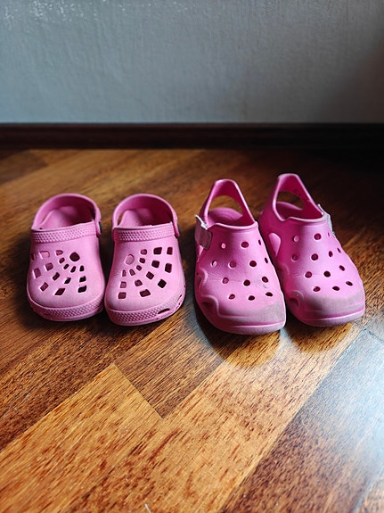 Lasten crocsit koot 25 ja 26