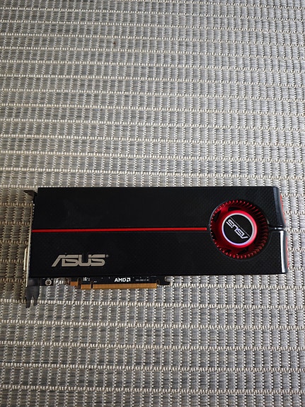 Asus Radeon HD 5870 1gb GDDR5 näytönohjain
