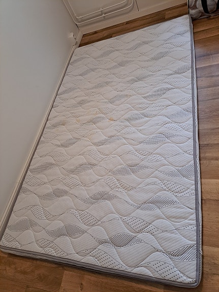 Vaalea sijauspatja 120x200