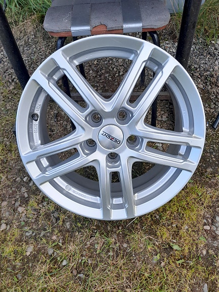 Dezent aluvanteet 16"
