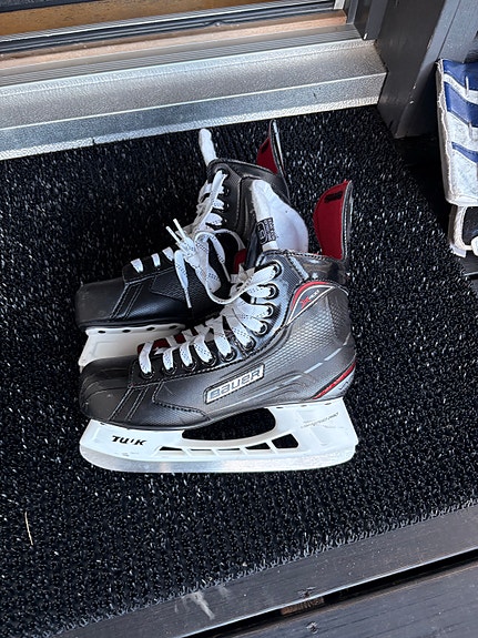 Bauer Vapor x400 jääkiekkoluistimet koko 38,5 musta