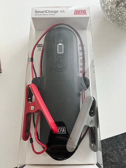 DEFA SmartCharge akkulaturi 12V/4A
