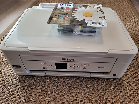 Epson tulostin / monitoimilaite valkoinen VARATTU