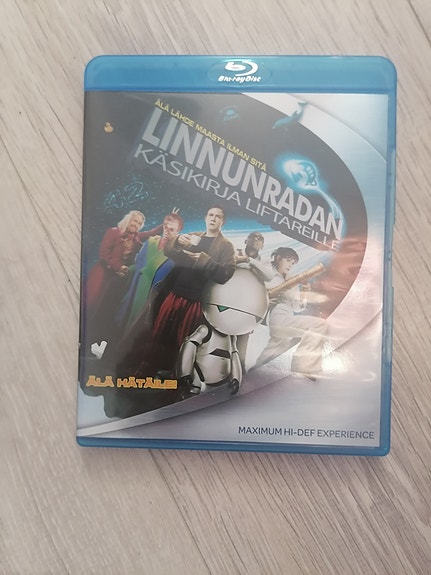Linnunradan käsikirja liftareille