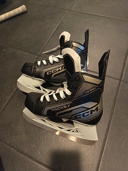 CCM Luistimet koko 32