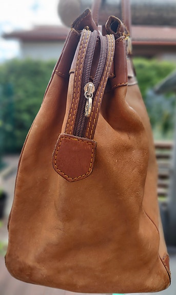 Iso vintage nahkainen weekend bag,