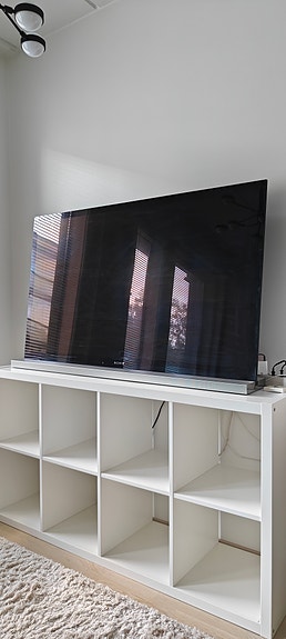 Sony Bravia 55" KDL-NX720 taulutelevisio ja Soundbar