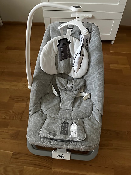 Joie bouncing chair for baby with music and vibration