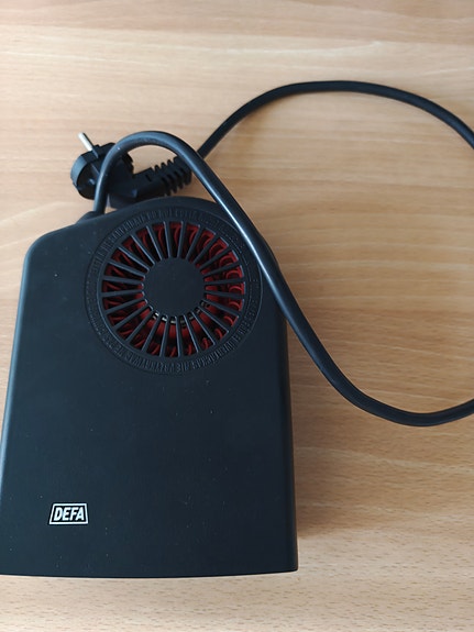 Defa 2100W auton sisätilalämmitin