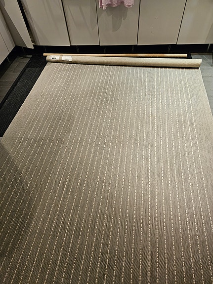 iso vaaleanharmaa matto 290 x 200 cm