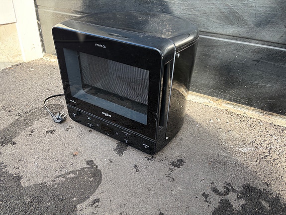 Whirlpool mikroaaltouuni joka sopii esim kulmaan