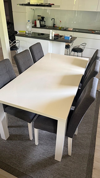 Myydään 6 hengen ruokailuryhmä