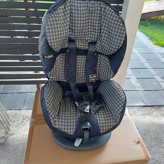 BeSafe iZi turvaistuin 25 kg harmaa/sininen