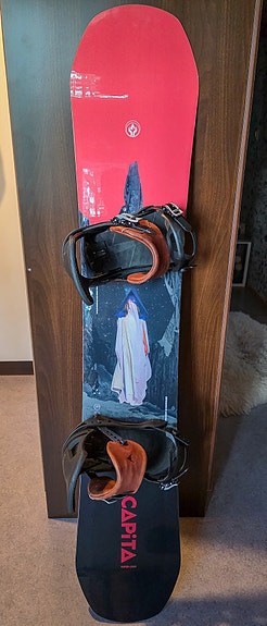 Capita lumilauta ja Burton Photon Wide lumilautakengät