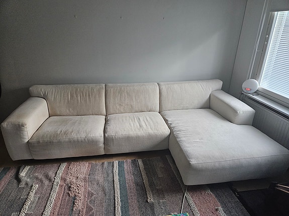 Iso Furninova Vesta -divaanisohva
