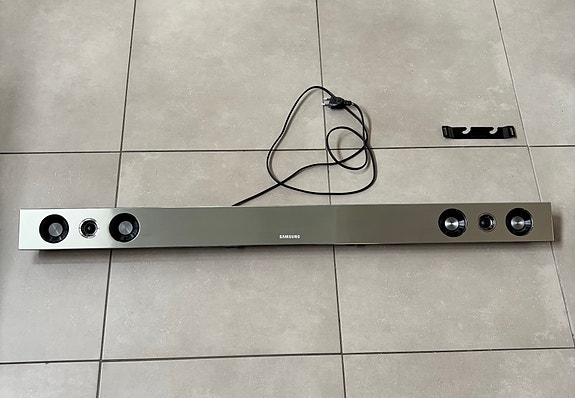 Samsung soundbar ja subwoofer