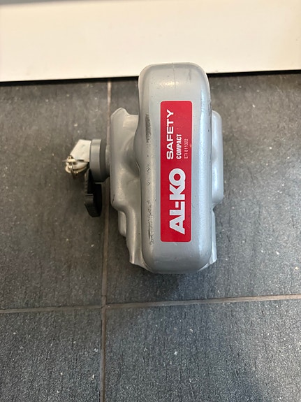AL-KO Safety Compact Plus vetokytkimen lukko harmaa