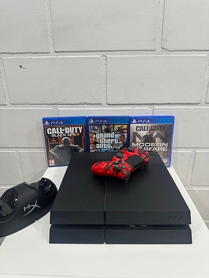 🎮 PS4-konsoli valmiina heti pelaamaan – toimitus jopa tänään! 🎮