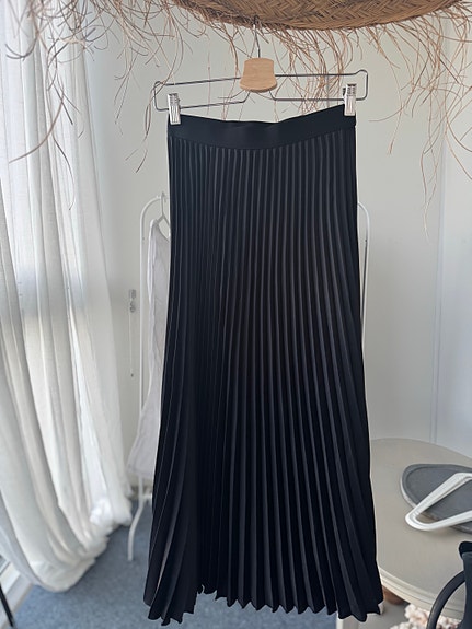 19 kpl H&M-vaatteita pakettina