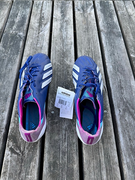 Adidas F50 jalkapallokengät koko 44