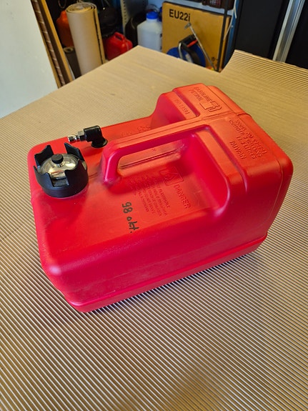 Lisätankki Honda perämoottorille