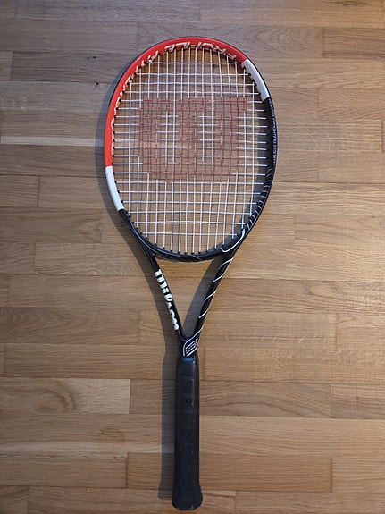 Wilson-tennismaila, grip 3