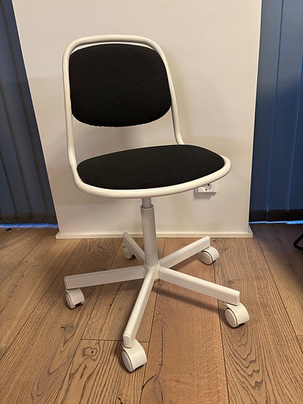 IKEA örfjäll lasten työtuoli pyörillä (tumman harmaa/musta)