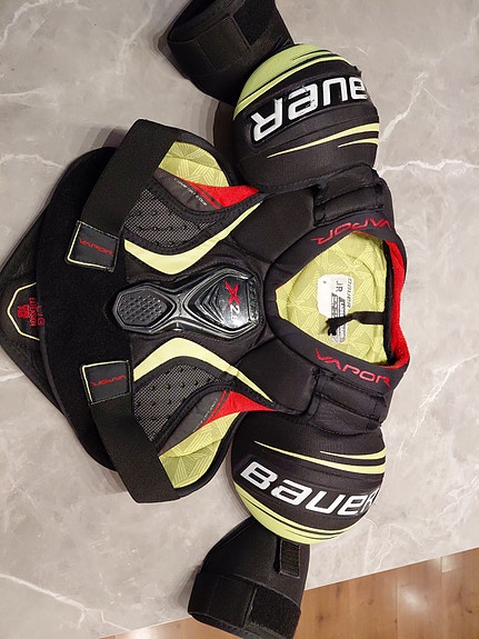 Bauer Vapor X2.9 jääkiekkorintapanssari JR L
