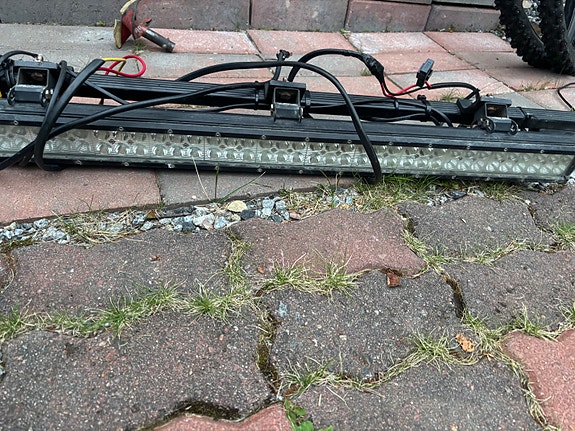 Auton lisä valo