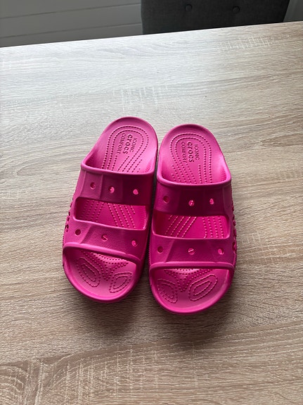 Crocs M8 W10