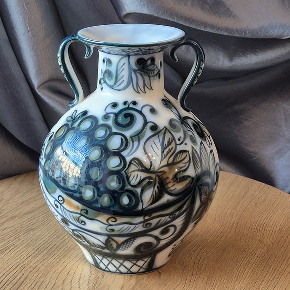 Vintage Lomonosov maljakko " Viinurypäleet" Gorodetsky