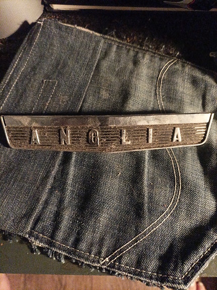 Ford Anglia keulamerkki