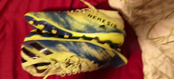 Hyvä kuntoiset Adidas Nemesis vihreät nappikset halvalla